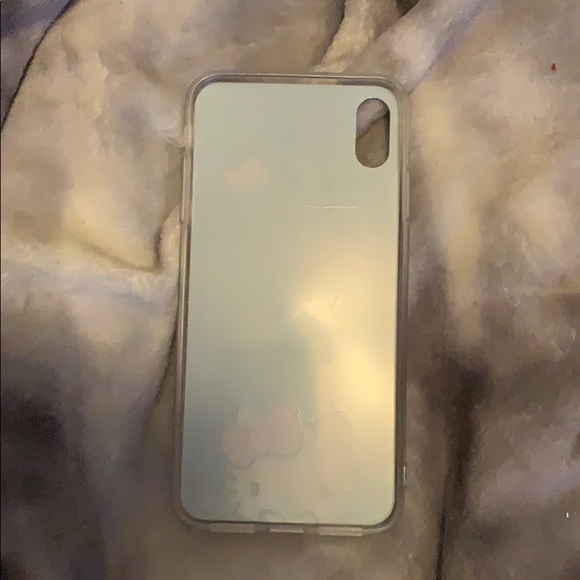 Hello Kitty iPhone XS Max Case - Picture 3 of 3